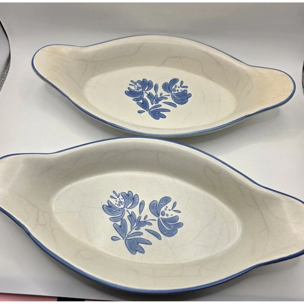 Vintage Pfaltzgraff Yorktowne Blue Floral Lrg Oval Au Gratin Bakers Set of 2